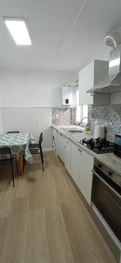 La Casona VIVIENDA USO TURÍSTICO RECIÉN REFORMADA EN EL CENTRO DE VILAGARCÍA. Vilagarcía de Arousa Extérieur photo